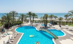 Sandy Beach****