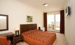 Sunset Resort*****