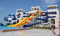Sunset Resort*****