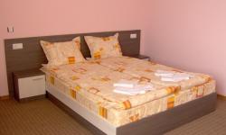 Hotel Eos**